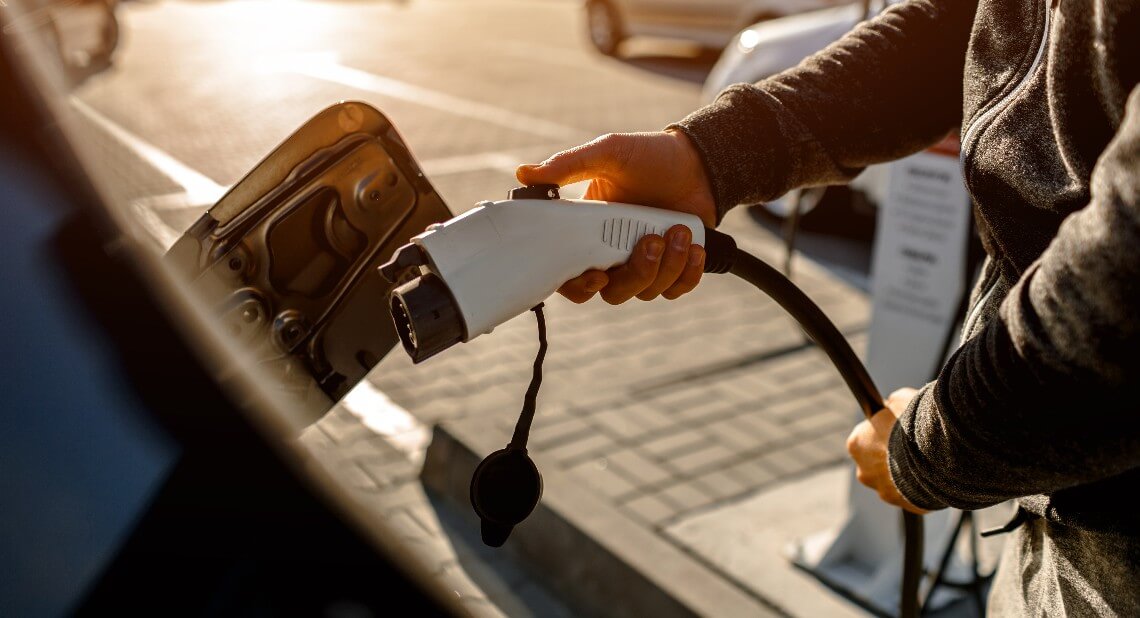 Interest in electric cars surges during fuel shortage